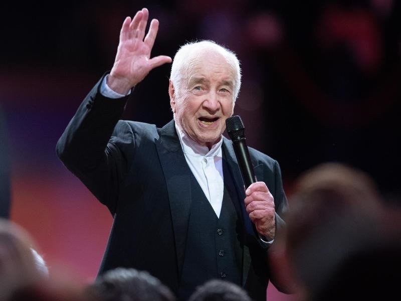 hollywood schauspieler armin mueller stahl l sst lieber die anderen hollywood schauspieler armin mueller stahl l sst lieber die anderen