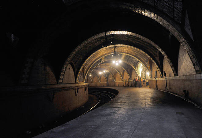 Verlassene UBahnStationen Das (fast) vergessene New