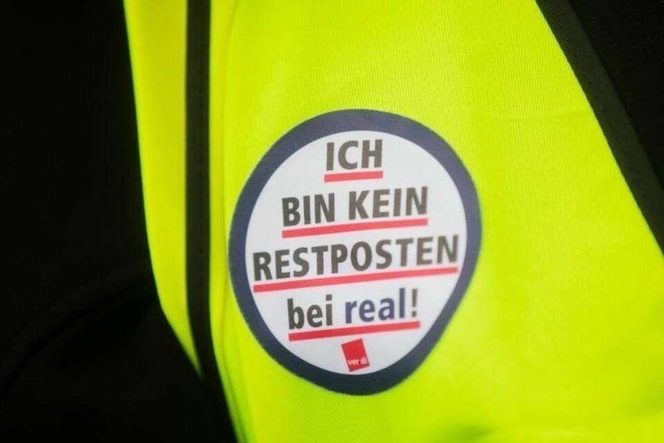 Real-Beschäftigte demonstrieren Real-Beschäftigte demonstrieren