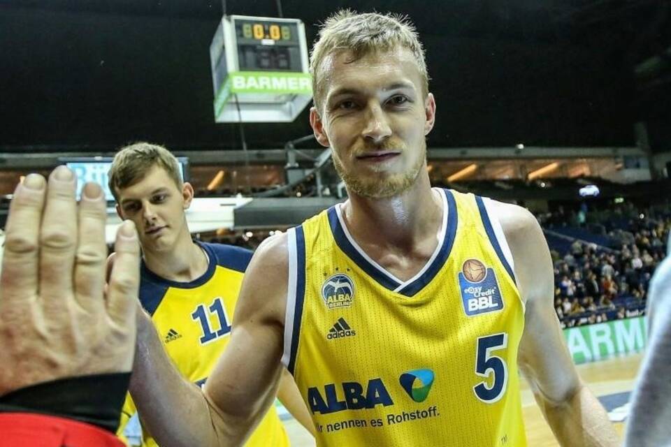 Niels Giffey Niels Giffey