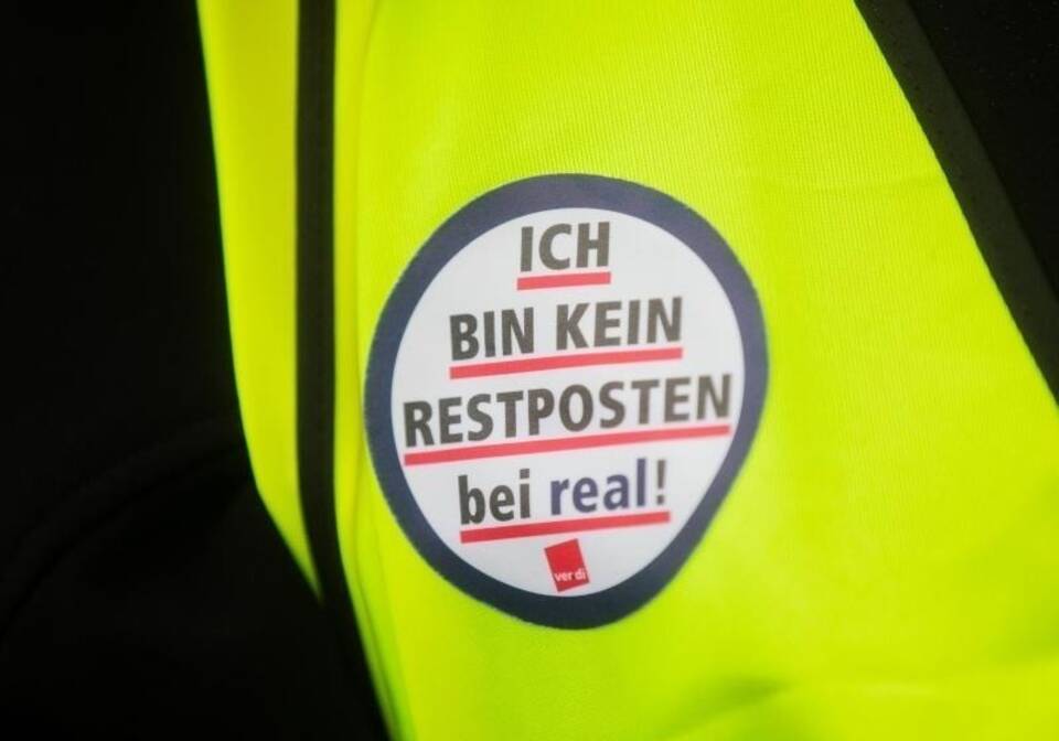 Real-Beschäftigte demonstrieren Real-Beschäftigte demonstrieren