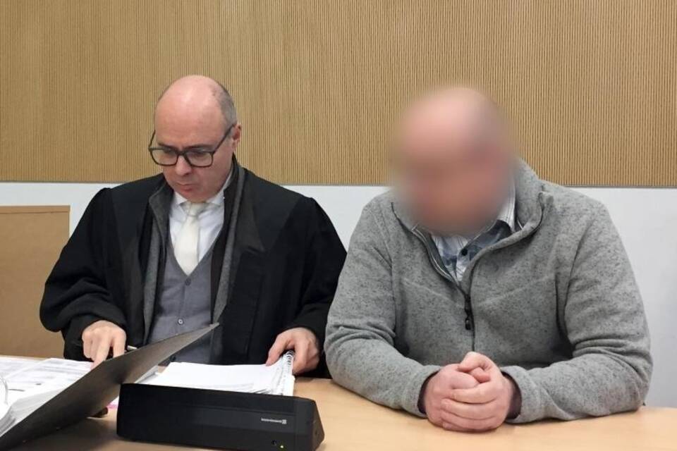 Mordversuch mit dem Auto Mordversuch mit dem Auto