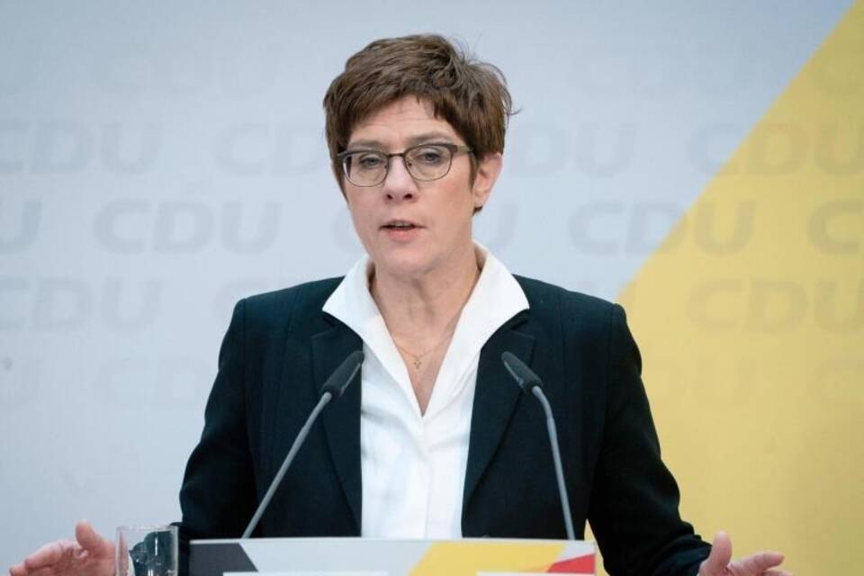Kramp-Karrenbauer Kramp-Karrenbauer