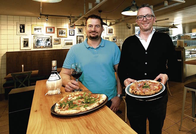 Neuenheimer Pizzeria Streit Das Schulzi Hat Geoffnet Gastraum