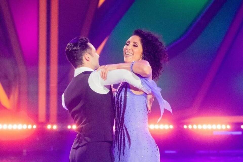 Let's Dance Let's Dance