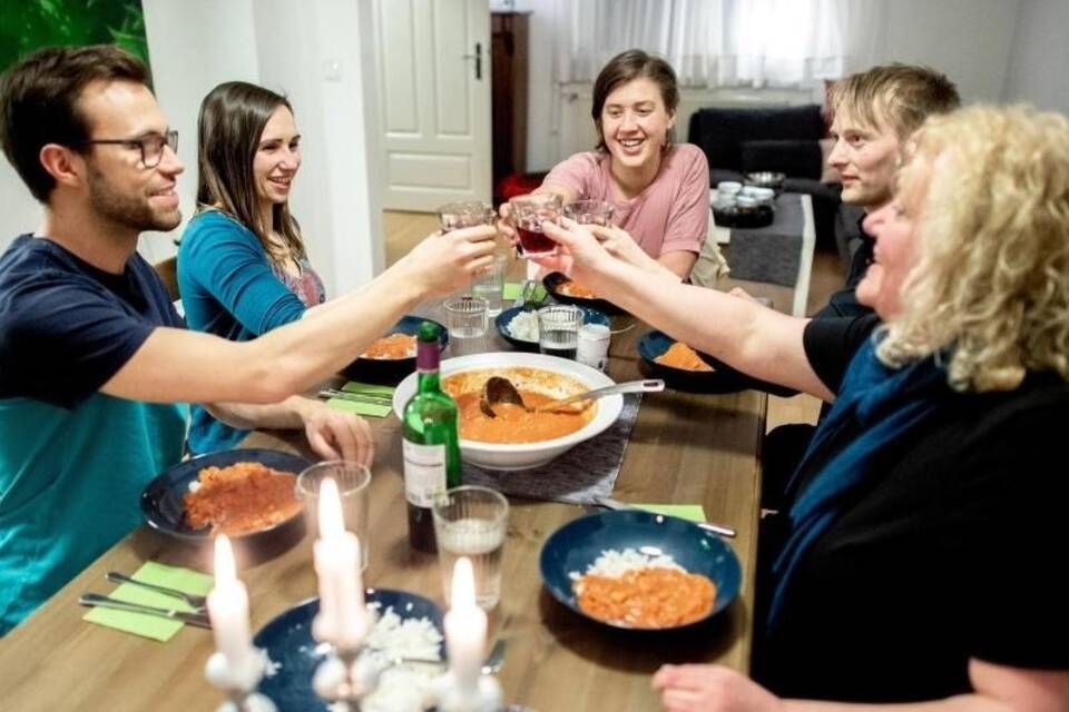 «Social Dining» «Social Dining»