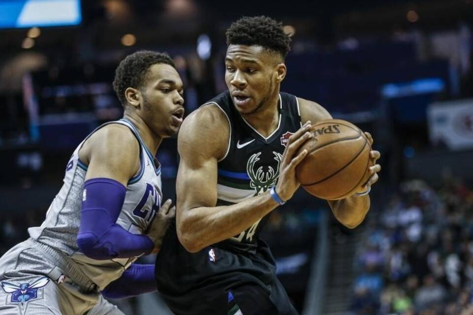 Giannis Antetokounmpo Giannis Antetokounmpo