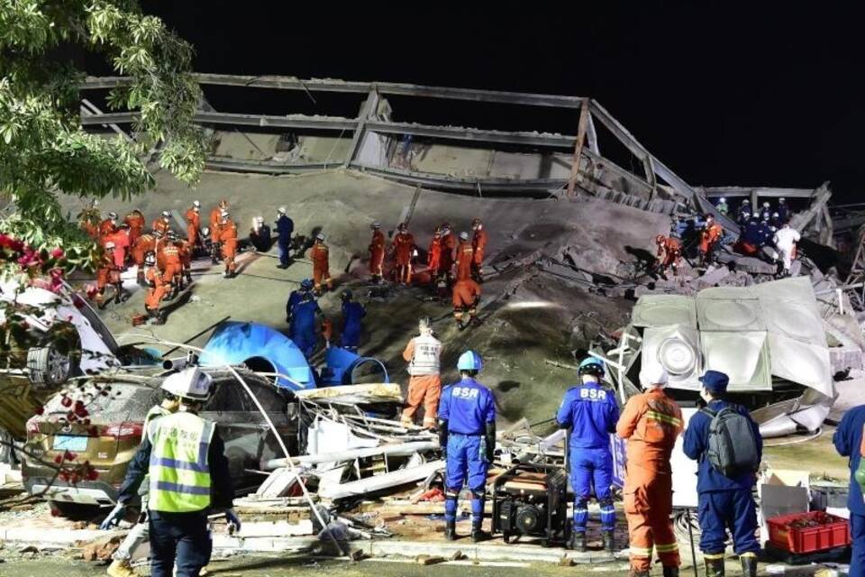 Rettungsarbeiten Rettungsarbeiten