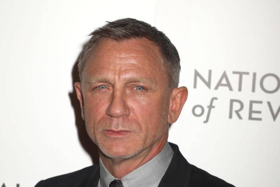 Daniel Craig