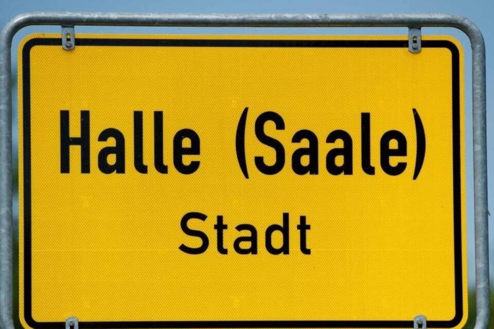 Halle Halle