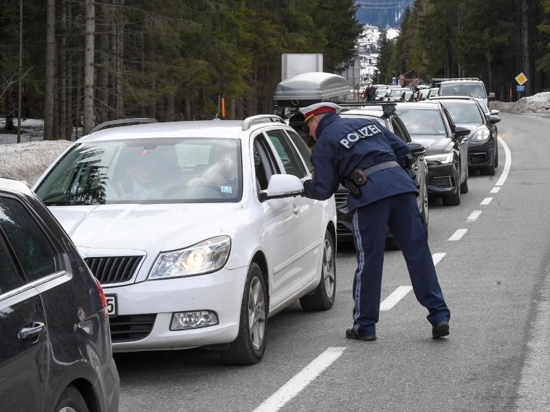 Coronavirus-Krise: RKI stuft Tirol und Madrid als ...