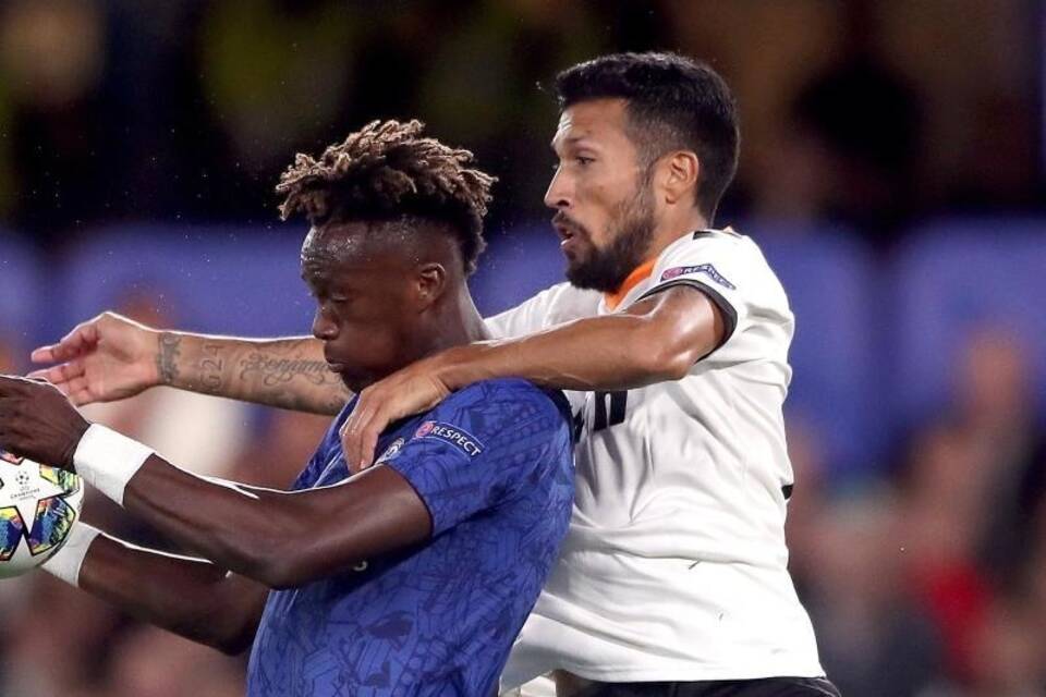 Ezequiel Garay Ezequiel Garay