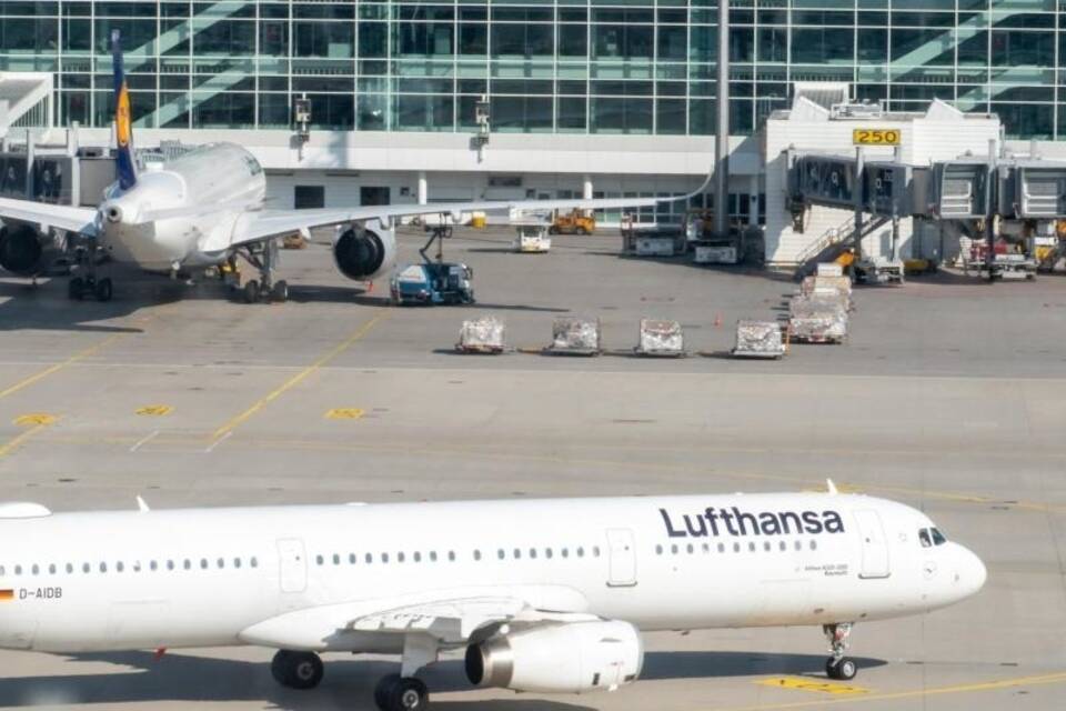 Erster Rückholer Flug aus Tunis