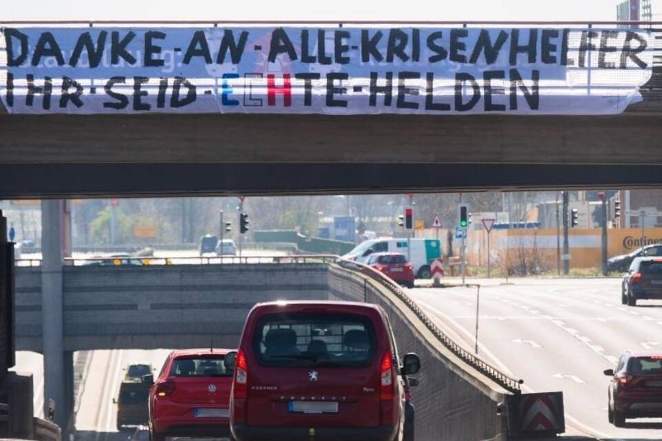 Dank an Krisenhelfer