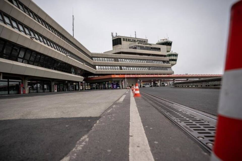 Coronavirus - Flughafen Tegel Coronavirus - Flughafen Tegel