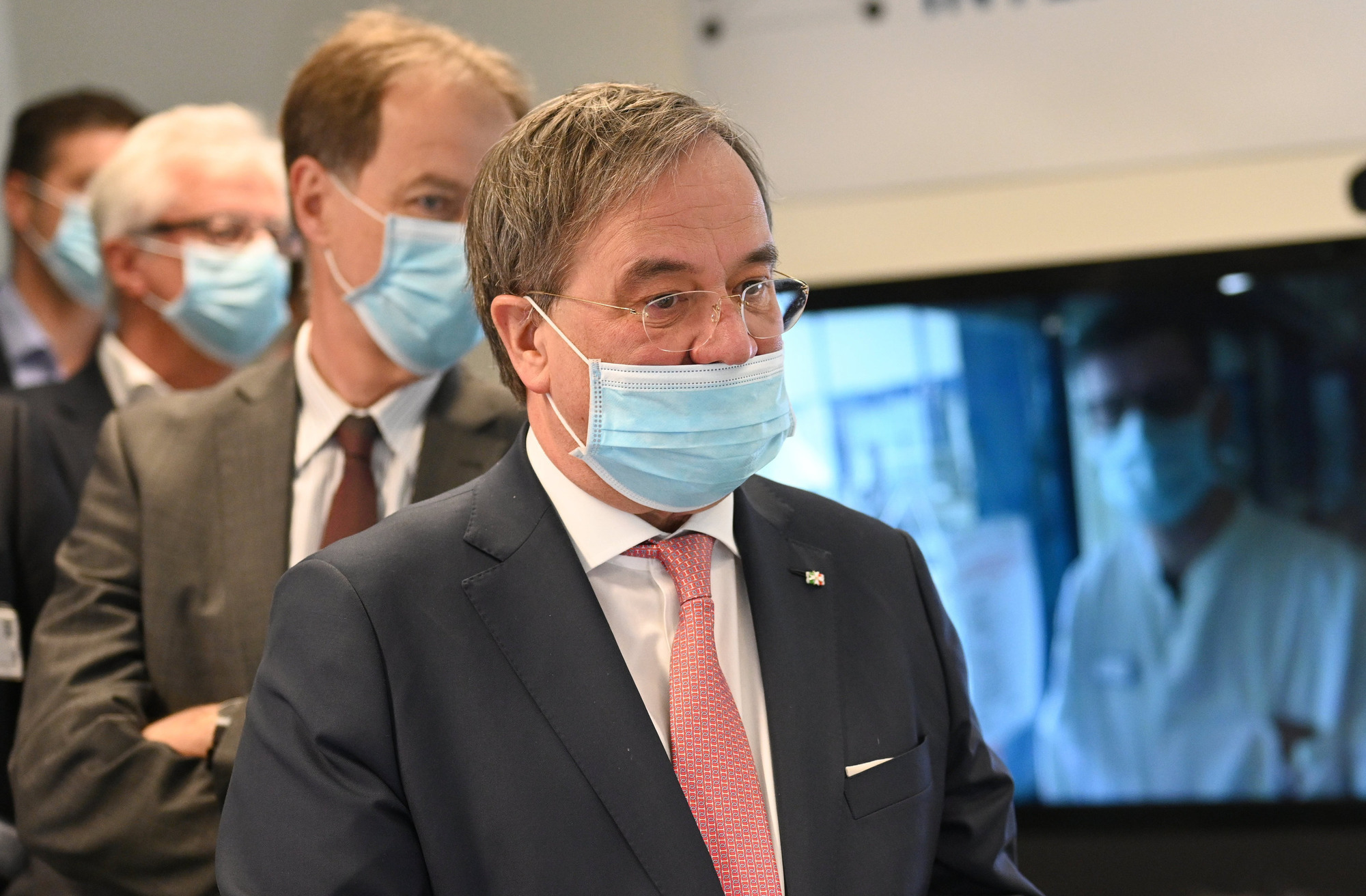 Laschet Ohne Maske - Bei Bild Wird Wieder Denunziert ...