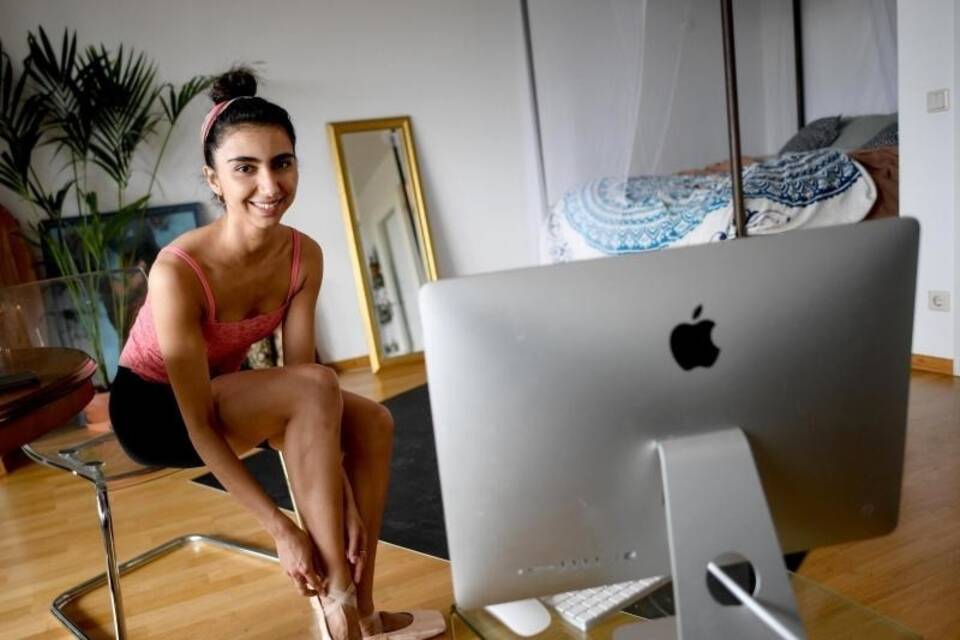 Staatsballett im Homeoffice Staatsballett im Homeoffice