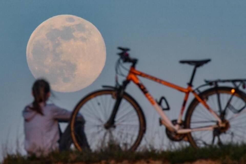 «Supermond» über Sieversdorf