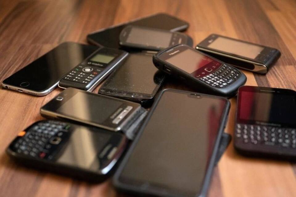 Alte Mobilfunkgeräte Alte Mobilfunkgeräte