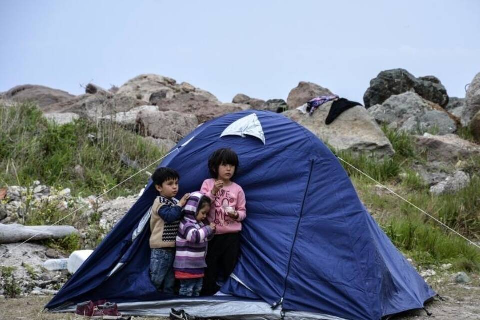 Flüchtlingskinder auf Lesbos Flüchtlingskinder auf Lesbos