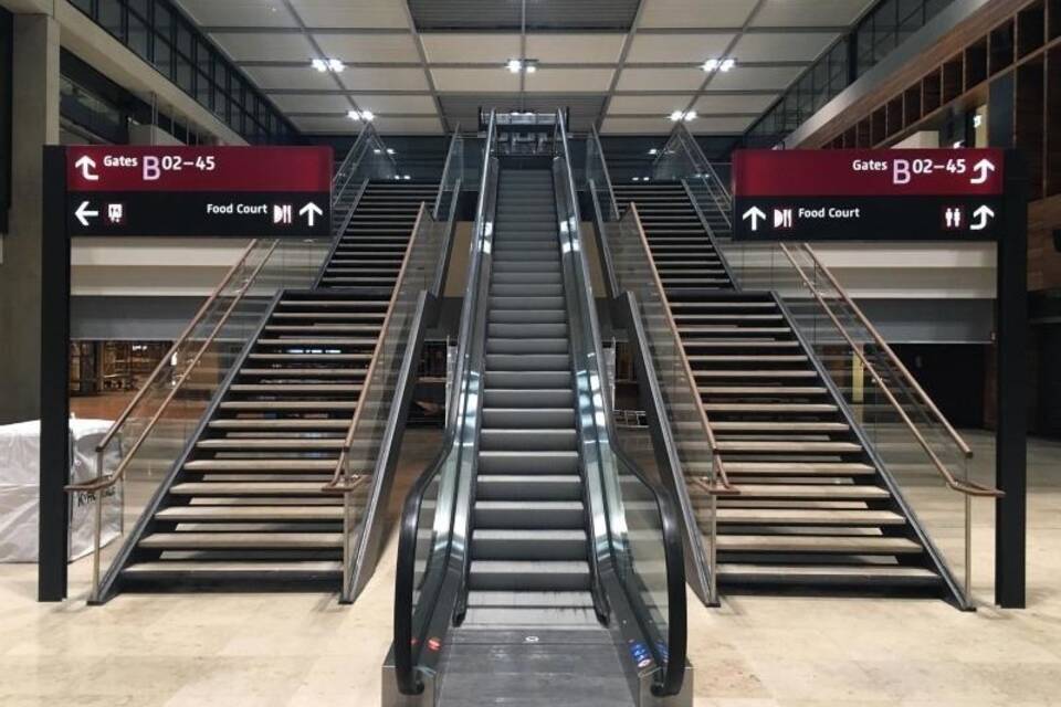 BER Komparsenübung BER Komparsenübung