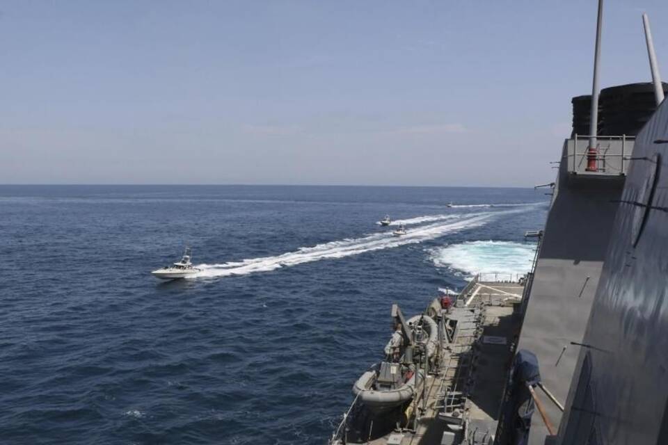 Iranische Boote provozieren amerikanische Kriegsschif