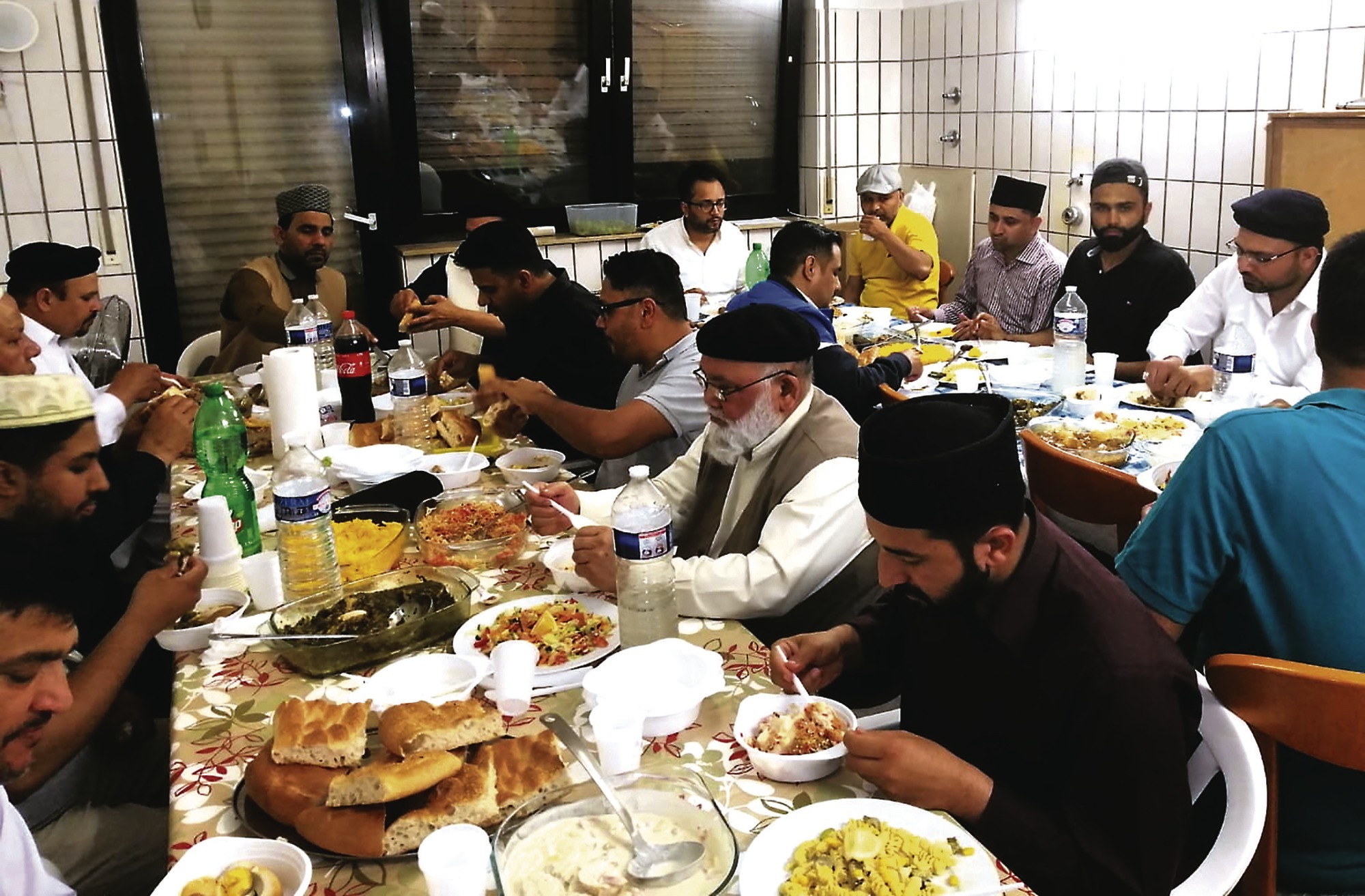 Video Chat Statt Gotteshaus So Feiern Muslime In Heidelberg Den Fastenmonat Ramadan Nachrichten Aus Heidelberg Rnz