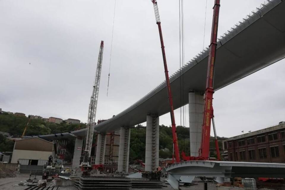 Neue Autobahnbrücke in Genua