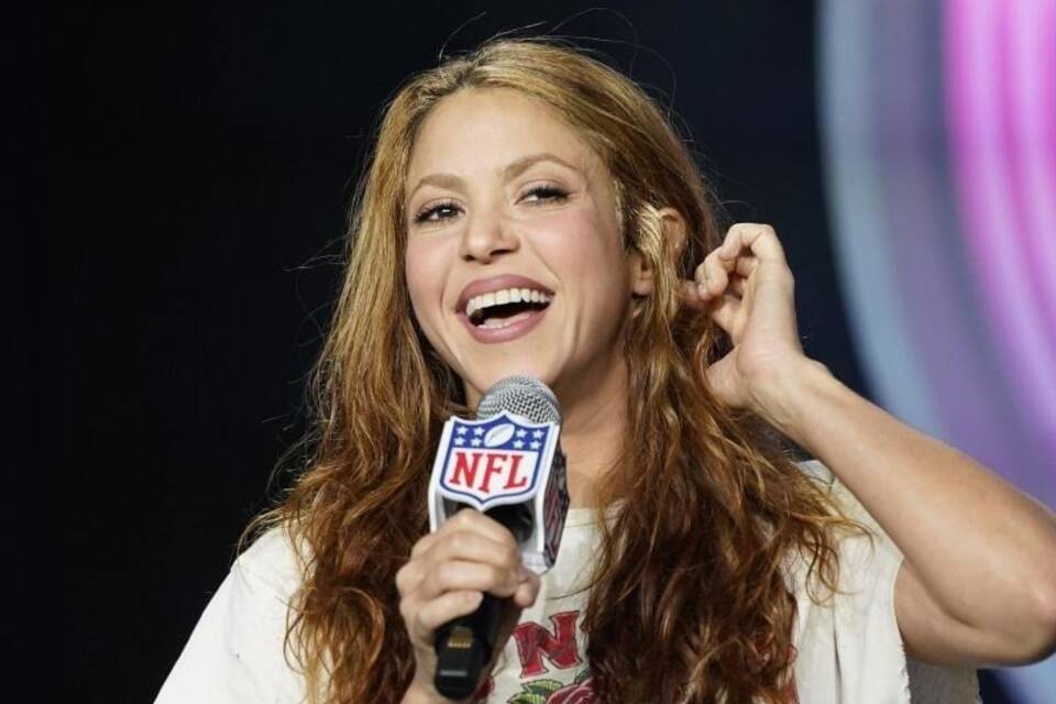 Shakira Shakira