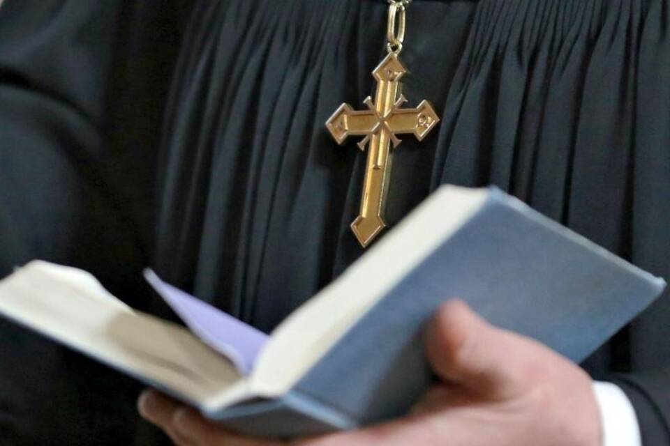 Kreuz und Bibel Kreuz und Bibel