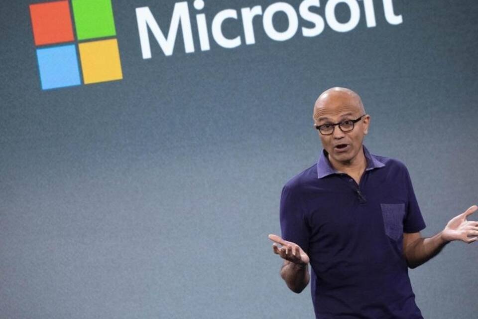 Microsoft Nadella Microsoft Nadella