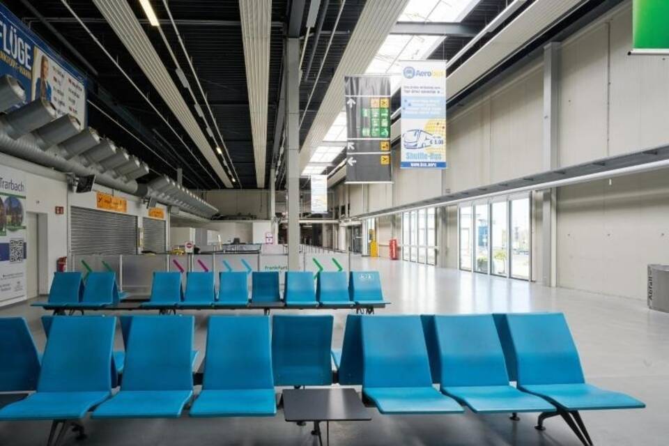 Leerer Flughafen Leerer Flughafen