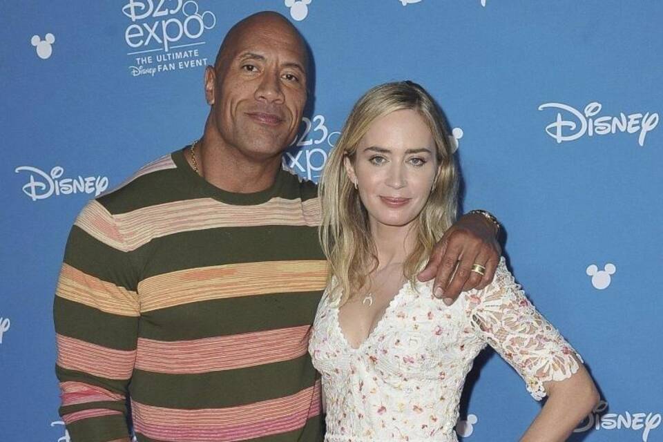 Dwayne Johnson + Emily Blunt