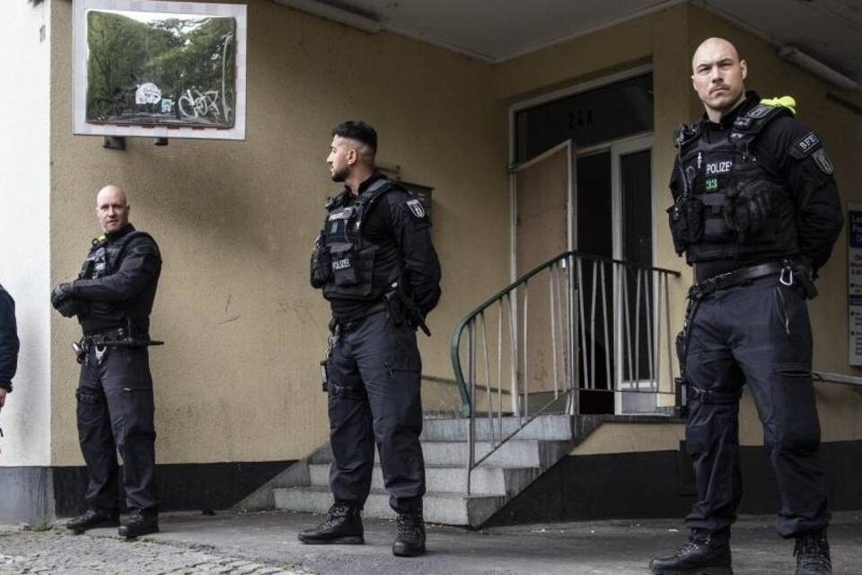 Razzien im Clan-Milieu Razzien im Clan-Milieu