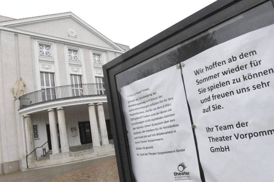 Theater Theater