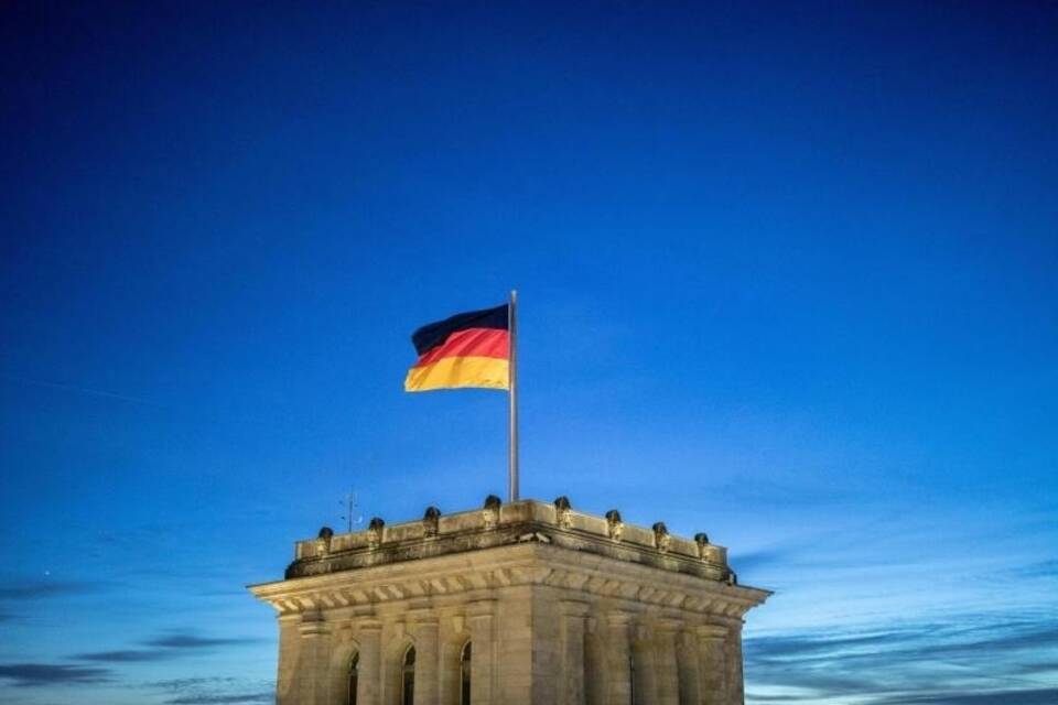 Deutschlandfahne Deutschlandfahne