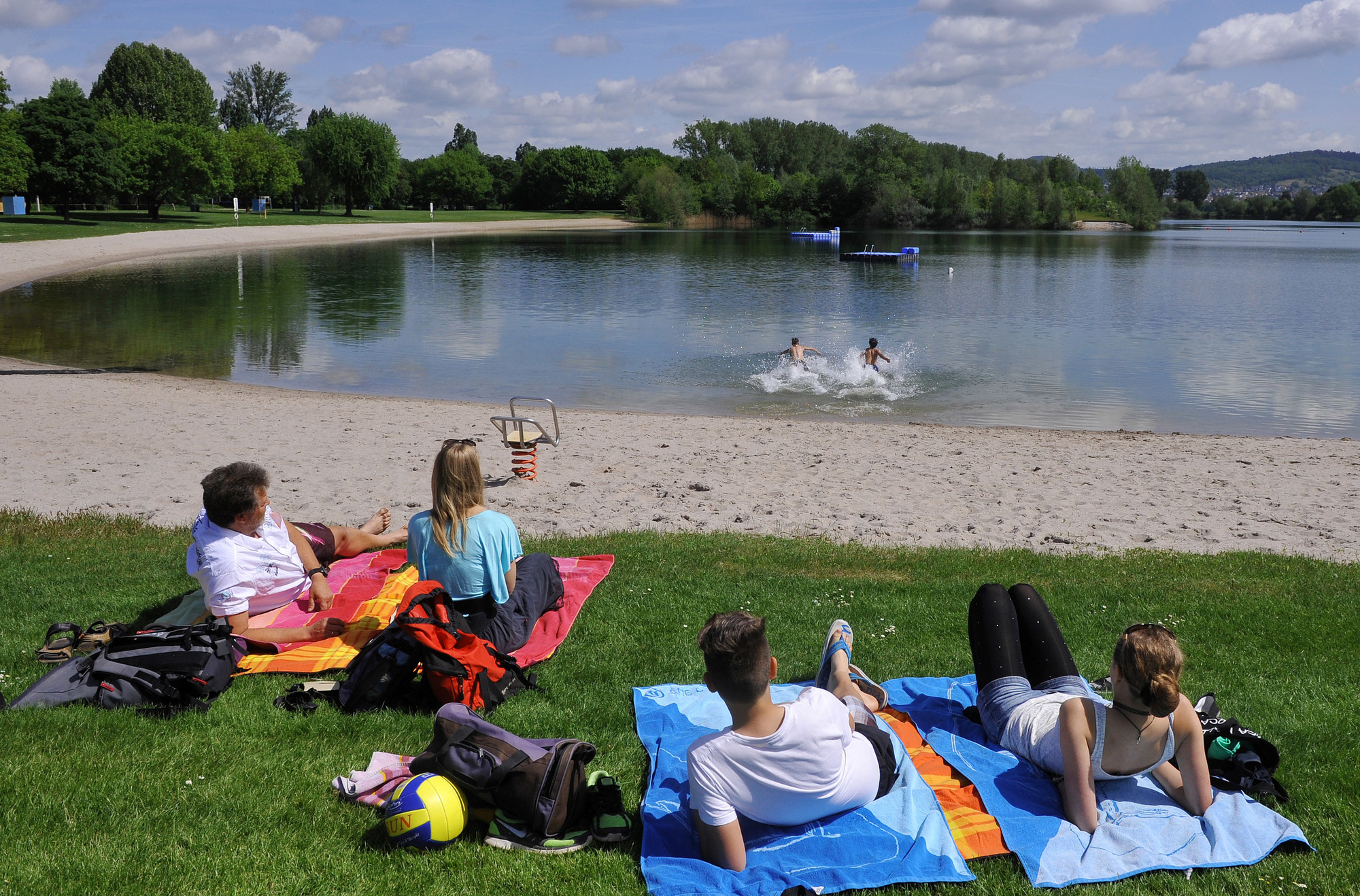 Badesee Heddesheimer "Lido" seine Tore am 15. Juni Bergstraße