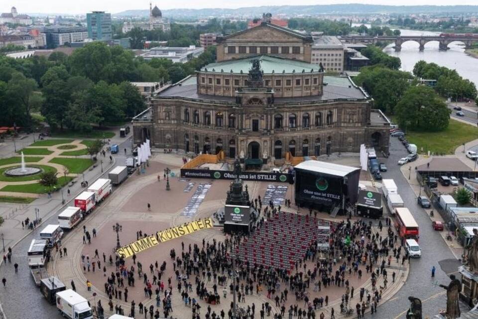 Demonstration "Ohne uns ist Stille"