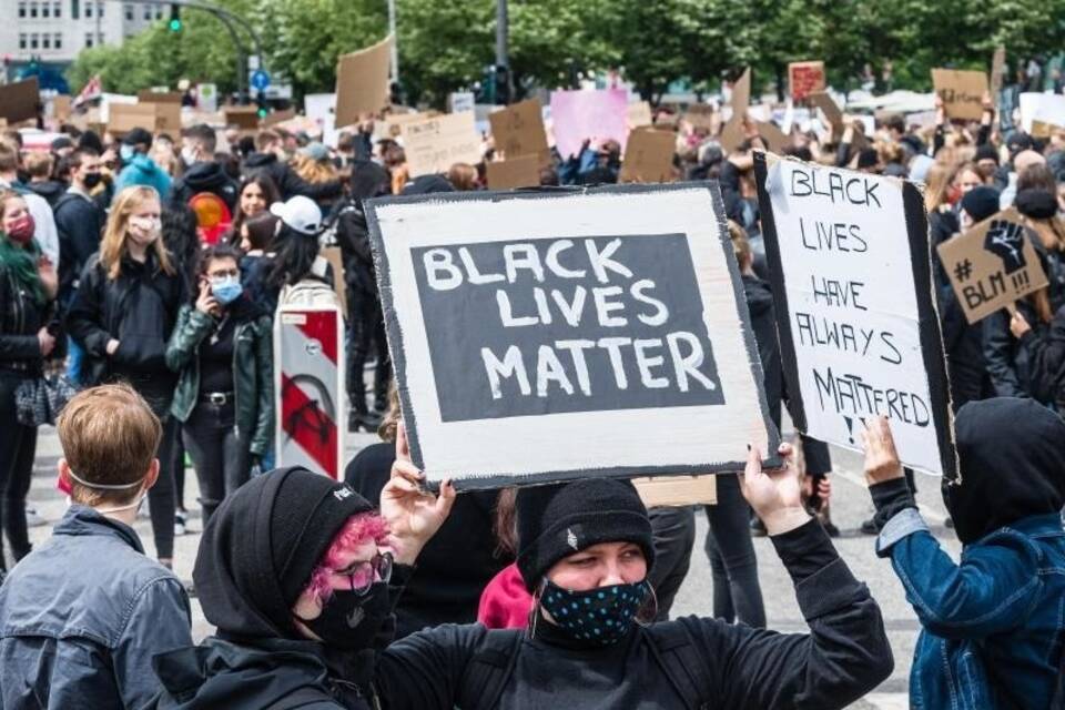«Black Lives Matter» «Black Lives Matter»