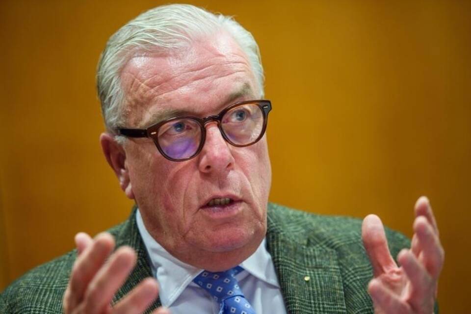 Klaus Reinhardt Klaus Reinhardt