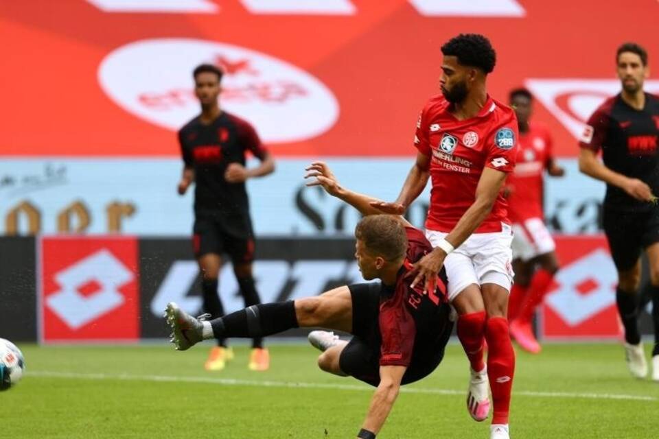 FSV Mainz 05 - FC Augsburg FSV Mainz 05 - FC Augsburg