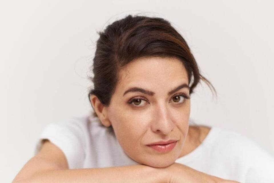 Linda Zervakis Linda Zervakis