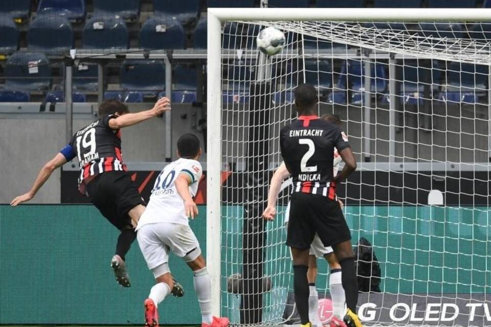 Eintracht Frankfurt - FC Schalke 04 Eintracht Frankfurt - FC Schalke 04