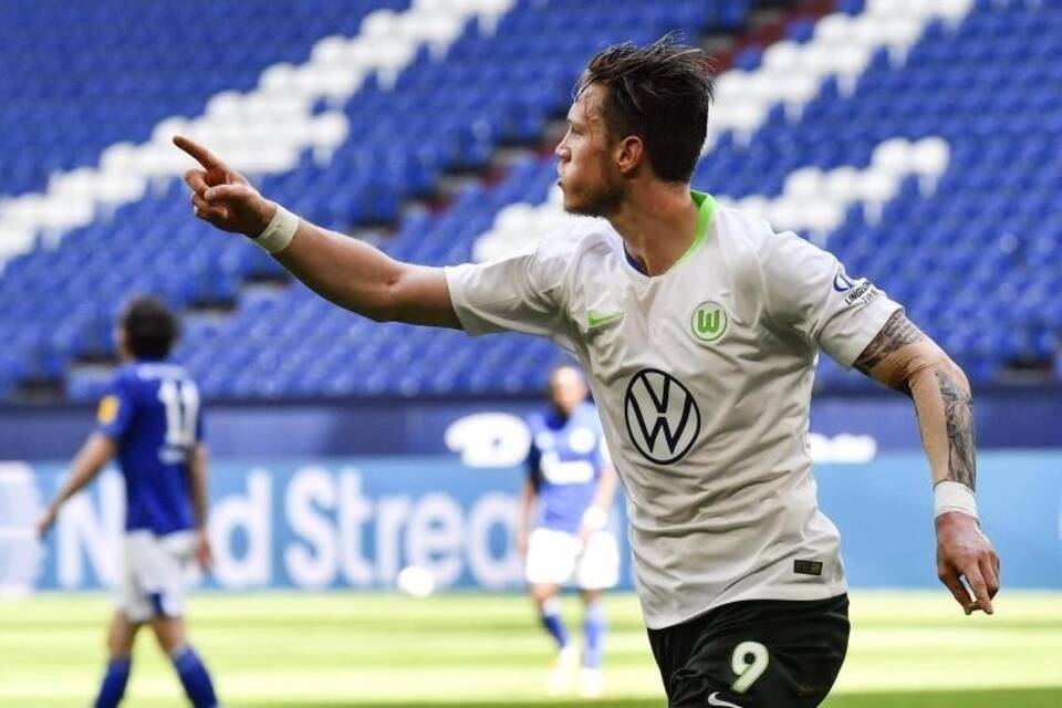 FC Schalke 04 - VfL Wolfsburg FC Schalke 04 - VfL Wolfsburg