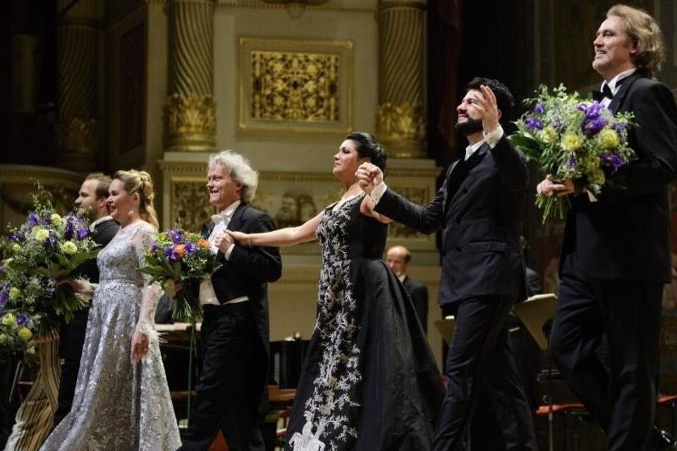 Wiederöffnung der Dresdner Semperoper Wiederöffnung der Dresdner Semperoper