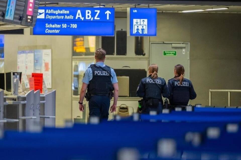 Einreiseverbot für Nicht-EU-Bürger Einreiseverbot für Nicht-EU-Bürger