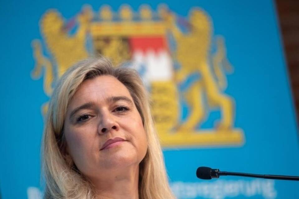 Melanie Huml Melanie Huml