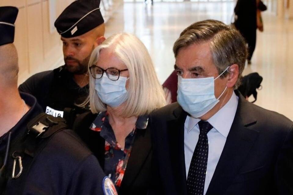Frankreichs Ex-Premier Fillon zu Haftstrafe verurteilt Frankreichs Ex-Premier Fillon zu Haftstrafe verurteilt