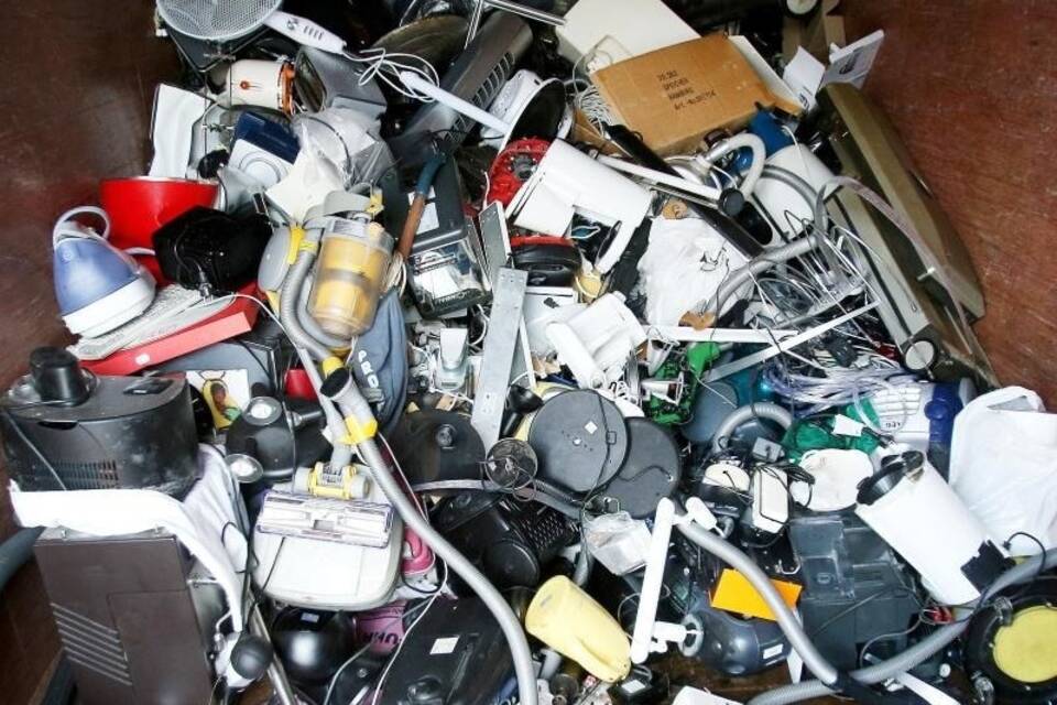Ein Haufen Elektroschrott Ein Haufen Elektroschrott