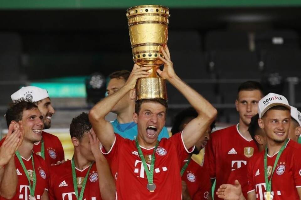 Bayer Leverkusen - FC Bayern München Bayer Leverkusen - FC Bayern München